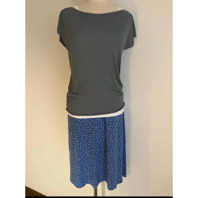 agnes b.(アニエスベー)のアニエスベー スカート ブルー 花柄 レディースのスカート(ひざ丈スカート)の商品写真