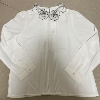 トッコ(tocco)の新品♡tocco closet フラワー襟ブラウス(シャツ/ブラウス(長袖/七分))