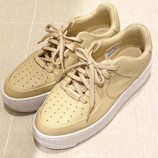 ナイキ(NIKE)のNIKE AIR  FORCE 1 SAGE LOW 24.5cm ベージュ(スニーカー)