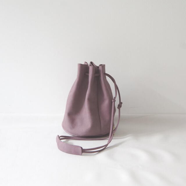 新品未使用　　ense   巾着ショルダー　ボルドー レディースのバッグ(ショルダーバッグ)の商品写真
