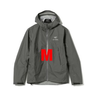 アークテリクス(ARC'TERYX)のarc'teryx BETA JACKET mサイズ cloud(マウンテンパーカー)