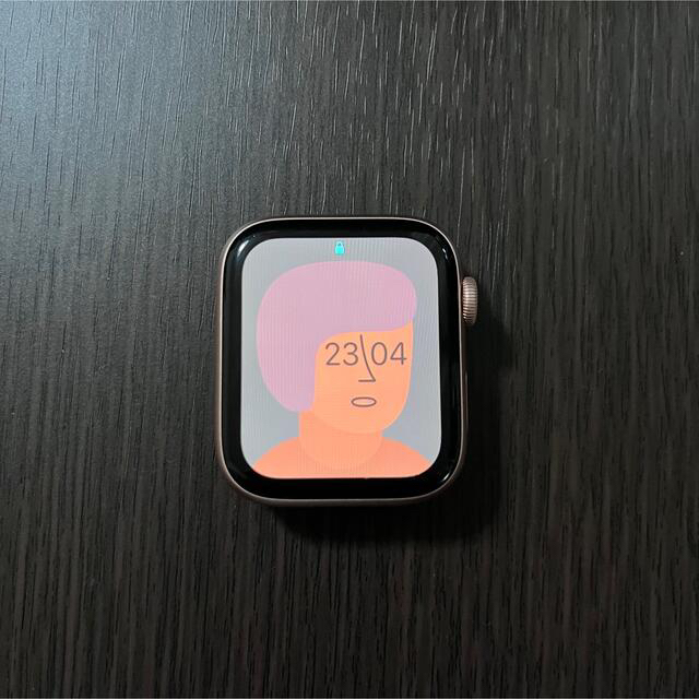 Apple Watch(アップルウォッチ)のApple Watch series4 ピンク メンズの時計(腕時計(デジタル))の商品写真