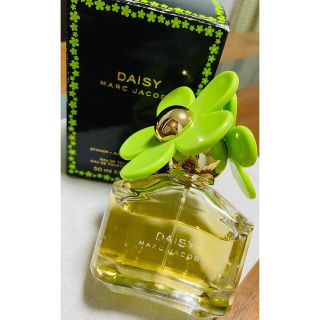 マークジェイコブス(MARC JACOBS)のmarc jacobs 香水 daisy(香水(女性用))