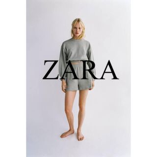 新品　ZARA ザラ　スウェット　トレーナー　ショート丈　人気　トレンド　可愛い