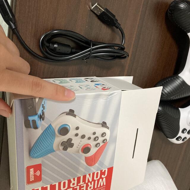 Nintendo Switch(ニンテンドースイッチ)のNintendoSwitchプロコン ジャンク品 エンタメ/ホビーのゲームソフト/ゲーム機本体(家庭用ゲーム機本体)の商品写真