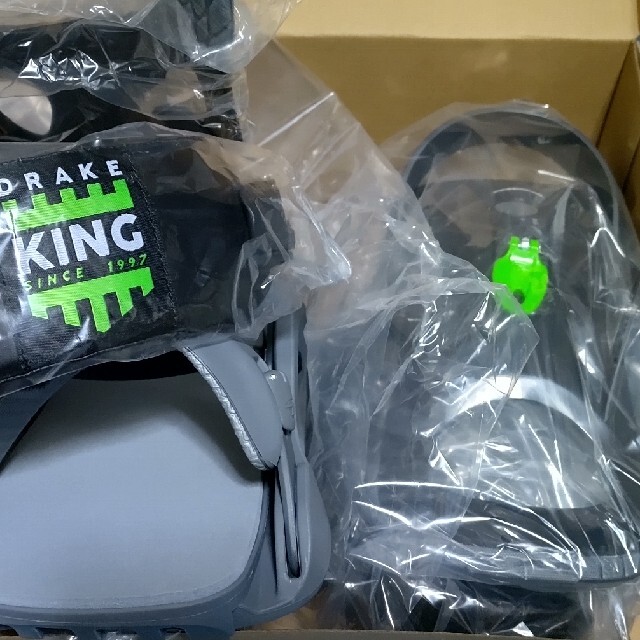 新品 DRAKE KING ドレイク キング スポーツ/アウトドアのスノーボード(バインディング)の商品写真