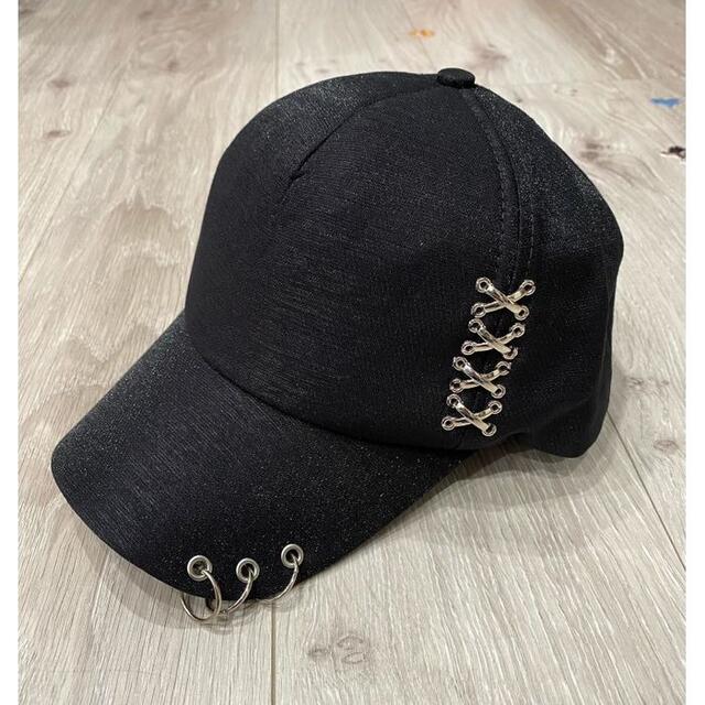 韓国CAP ブラック黒 メンズ 4連クロスオシャレ 3連リング付きユニセックス
