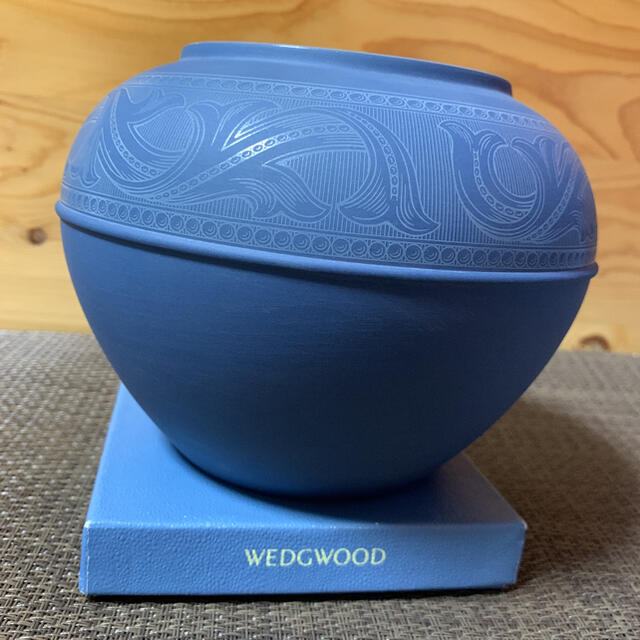 WEDGWOOD - 限定品 ウェッジウッド ジャスパー ローズボール フラワー WEDGWOOD - 限定品 ウェッジウッド ジャスパー ローズボール フラワー