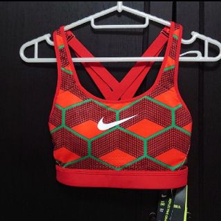 ナイキ(NIKE)のナイキ チーム ケニア インパクト ハイサポート ノンパッディド スポーツブラ(ベアトップ/チューブトップ)