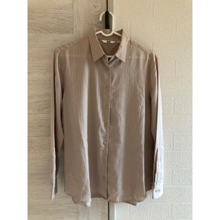 ユニクロ(UNIQLO)の匿名配送♡UNIQLO ユニクロ  ストライプシャツ   ベージュ　Mサイズ(シャツ/ブラウス(長袖/七分))