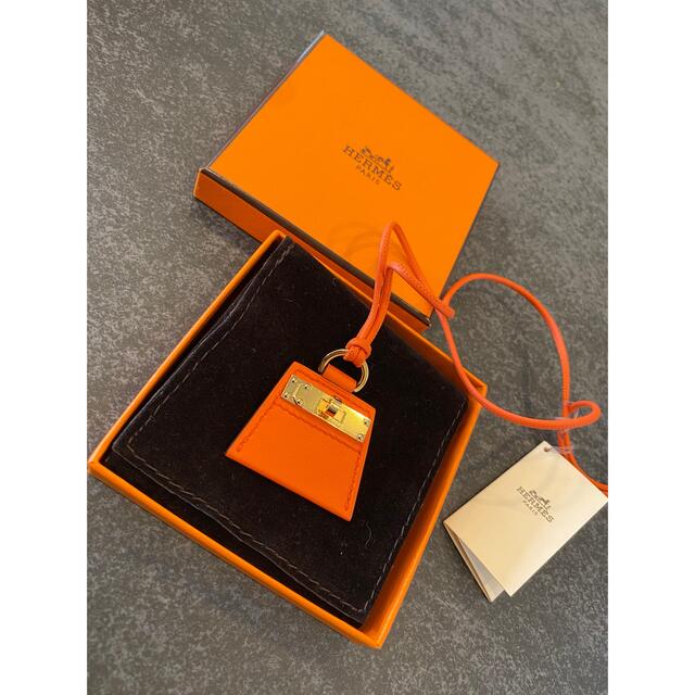 HERMES 入手困難 ケリー ペンダント