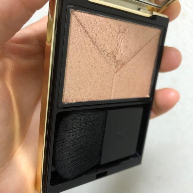 Yves Saint Laurent Beaute(イヴサンローランボーテ)のイヴサンローラン ハイライター クチュール  1 コスメ/美容のベースメイク/化粧品(フェイスカラー)の商品写真