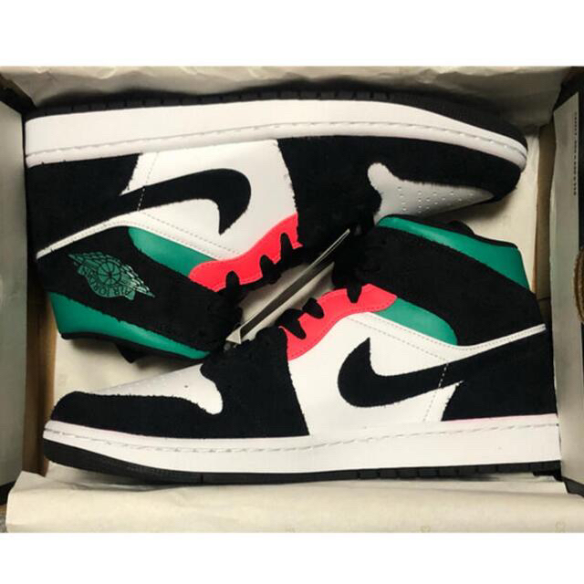 NIKE(ナイキ)の【近日出品終了】Jordan 1 Mid SE South Beach メンズの靴/シューズ(スニーカー)の商品写真