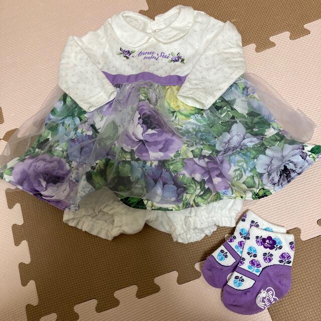 ANNA SUI mini(アナスイミニ)のアナスイミニ　花柄　ワンピース　70cm 紫 キッズ/ベビー/マタニティのベビー服(~85cm)(ワンピース)の商品写真
