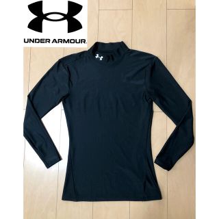 アンダーアーマー(UNDER ARMOUR)のUNDER ARMOUR ハイネック インナー 長袖 LG 黒　筋トレ　ジム(トレーニング用品)