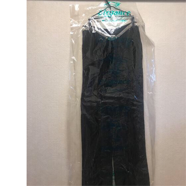 Gianfranco FERRE(ジャンフランコフェレ)のジャンフランコフェレ　春夏物　スワロフスキーベルト付きパンツ新品　未使用 レディースのパンツ(その他)の商品写真