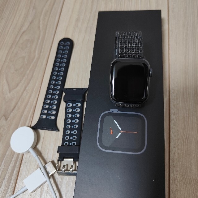 Apple watch 40mm SE Space Gray 本体 人気ブランドを www.gold-and