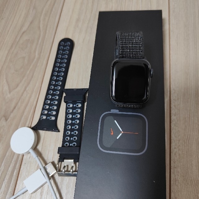 Apple watch 40mm SE Space Gray 本体