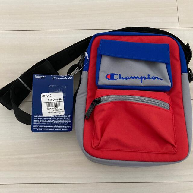 Champion(チャンピオン)の新品　チャンピオン　ショルダーバッグ メンズのバッグ(ショルダーバッグ)の商品写真