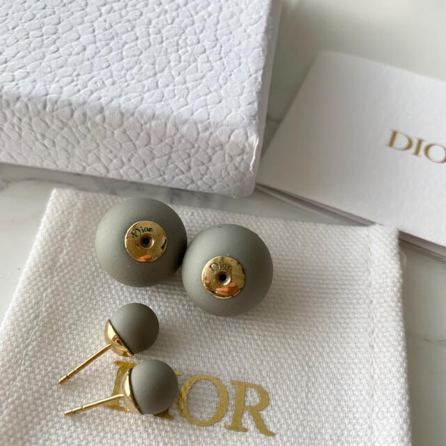 DIOR トライバル　ピアス