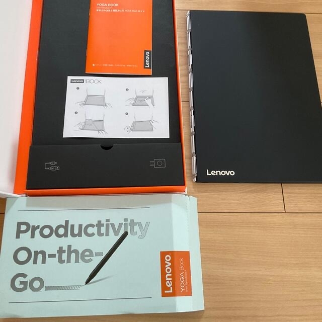 Lenovo(レノボ)のLenovo YOGA BOOK ZA160113JP Wi-Fi+LTEモデル スマホ/家電/カメラのPC/タブレット(タブレット)の商品写真