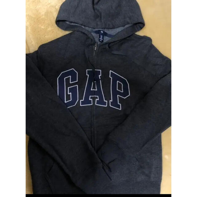 GAP(ギャップ)の【未使用】GAP ジップパーカー レディースのトップス(パーカー)の商品写真