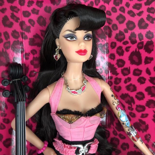 2009年バービーBarbie ハードロックカフェ コラボ タトゥー レア 2009年バービーBarbie ハードロックカフェ コラボ タトゥー レア