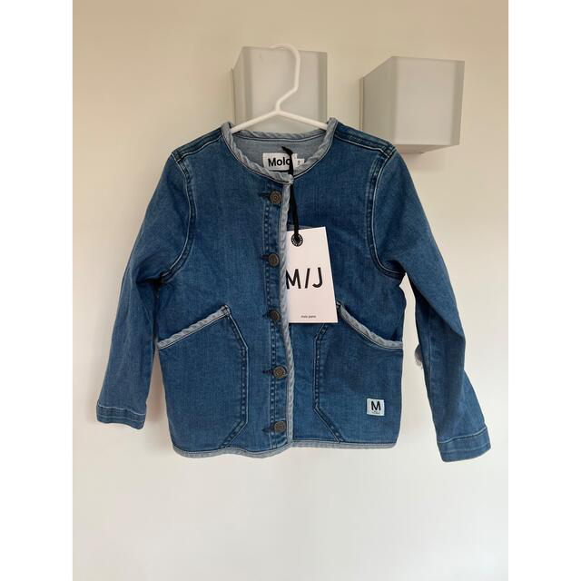 Molo Kids(モロキッズ)の未使用　molo kids デニムジャケット キッズ/ベビー/マタニティのキッズ服女の子用(90cm~)(ジャケット/上着)の商品写真