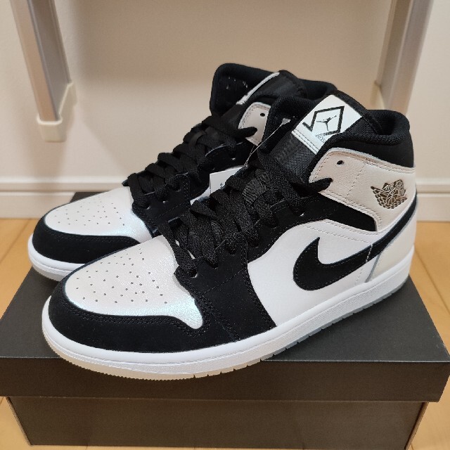 Nike Air Jordan 1 Mid Omega Black White