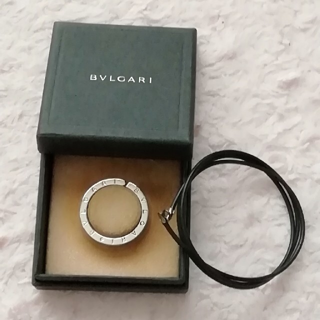 BVLGARI　キーホルダー　皮製　チョーカー付ファッション小物