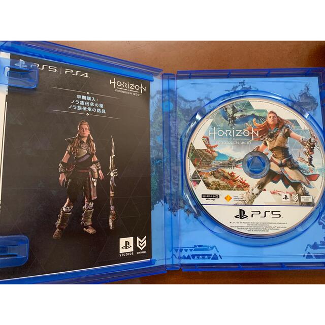 PlayStation(プレイステーション)の美品　Horizon Forbidden West PS5  コード付 エンタメ/ホビーのゲームソフト/ゲーム機本体(家庭用ゲームソフト)の商品写真