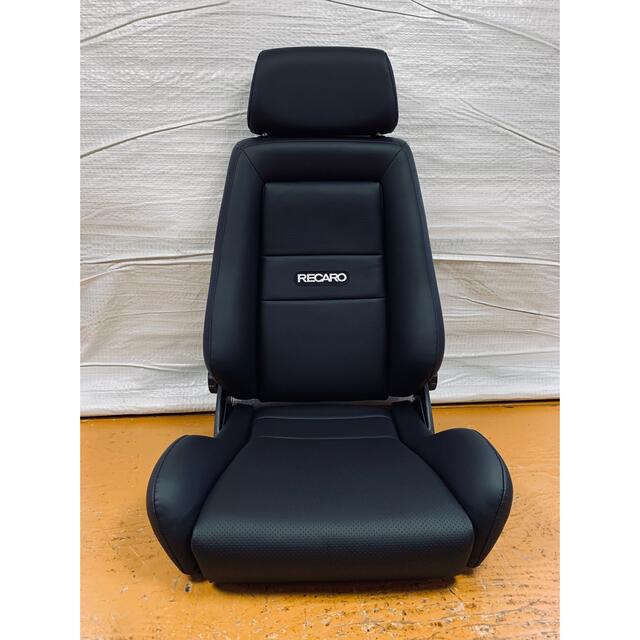 RECARO(レカロ)のレカロ RECARO LX-M 2脚セット セミオーダー シングルステッチ 自動車/バイクの自動車(汎用パーツ)の商品写真