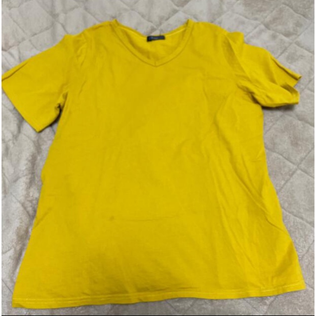 ニッセン(ニッセン)のCHIKA様専用　tシャツ 大きいサイズ　4L カーキ黄色　2枚 メンズのトップス(Tシャツ/カットソー(半袖/袖なし))の商品写真