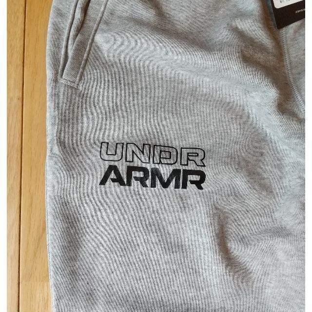 UNDER ARMOUR(アンダーアーマー)の【新品】アンダーアーマーUNDER ARMOUR スウェットジョガーパンツ スポーツ/アウトドアのランニング(ウェア)の商品写真