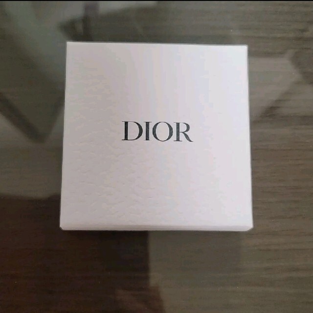 Dior(ディオール)のDior ウェルカムギフト スマホ/家電/カメラのスマホアクセサリー(その他)の商品写真