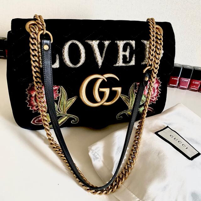 超美品　GUCCI GGマーモントベロアLOVEDショルダーバッグのサムネイル