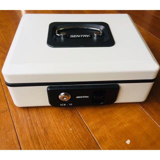 【フミ様専用】SENTRY 手堤げ金庫 (オフィス用品一般)