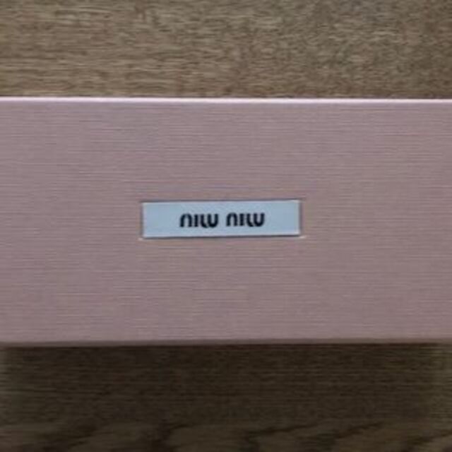 miumiu(ミュウミュウ)のMIUMIU ★ 空BOX レディースのファッション小物(その他)の商品写真