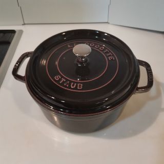 ストウブ(STAUB)のストウブ 24cm オーベルジン（廃盤カラー）(鍋/フライパン)