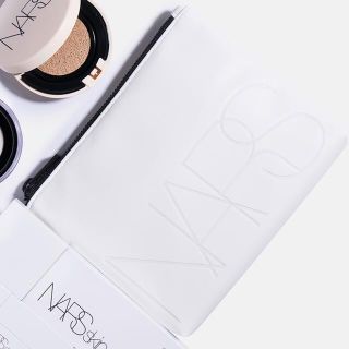 ナーズ(NARS)の【新品】NARS ナーズ オリジナルホワイトポーチ(ポーチ)