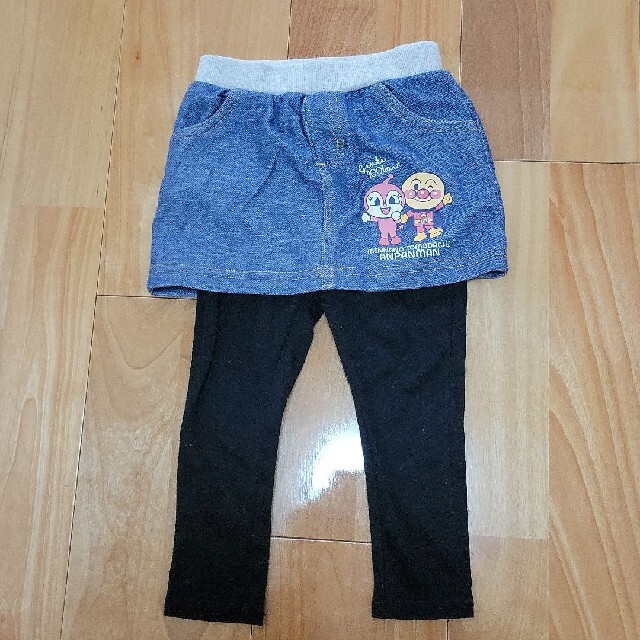 アンパンマン　スカッツ　ネイビー キッズ/ベビー/マタニティのキッズ服女の子用(90cm~)(パンツ/スパッツ)の商品写真