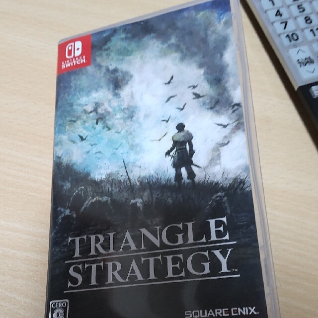 Nintendo Switch(ニンテンドースイッチ)のTRIANGLE STRATEGY（トライアングルストラテジー） Switch エンタメ/ホビーのゲームソフト/ゲーム機本体(家庭用ゲームソフト)の商品写真