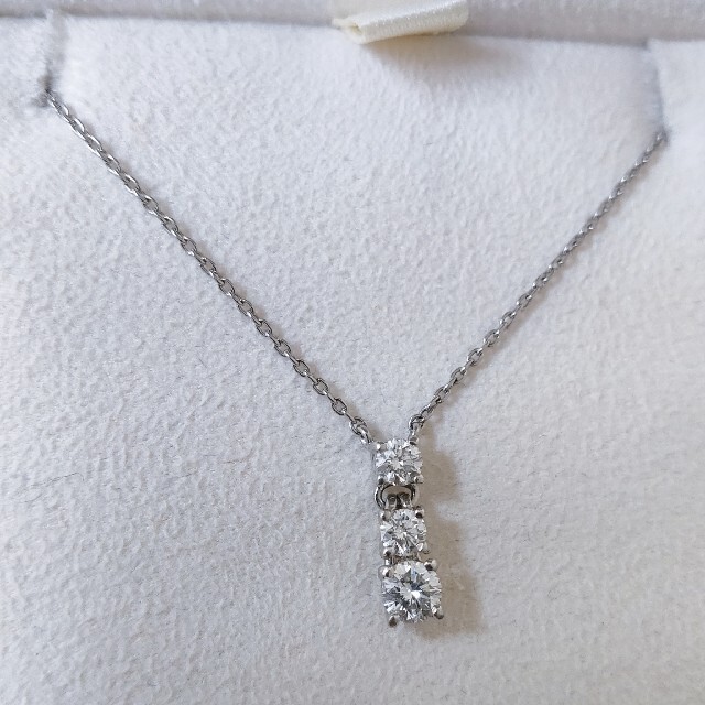スタージュエリー Pt950 ダイヤモンド 0.30ct ネックレス 【高価値】