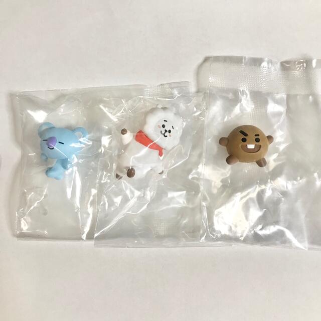 BT21(ビーティーイシビル)のBT21 ならぶんです。 3個セット　KOYA RJ SHOOKY  エンタメ/ホビーのタレントグッズ(アイドルグッズ)の商品写真