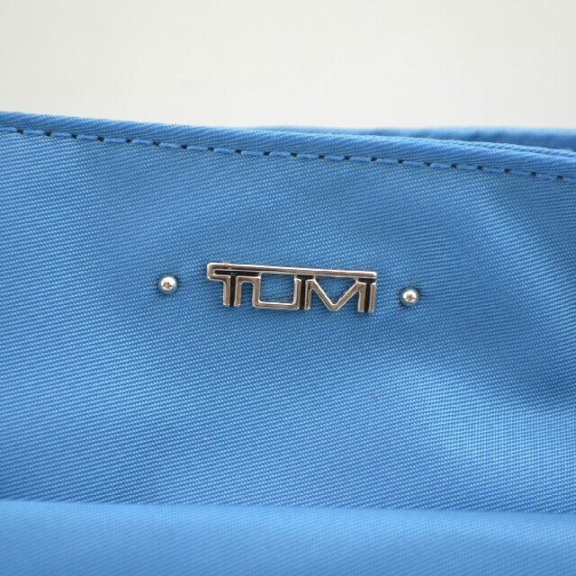 TUMI(トゥミ)の【未使用品】TUMI VOYAGEUR 　ショルダーバッグ　水色　タグ付き レディースのバッグ(ショルダーバッグ)の商品写真