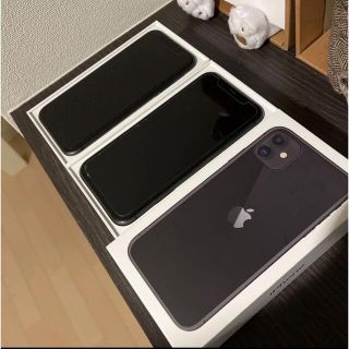 iPhone 11 BLACK 128 GB SIMフリー ２台セットお早めに！(スマートフォン本体)