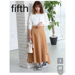 フィフス(fifth)の早いもの勝ち！お値下げ【新品】fifth シルキータッチVネックニット　Mサイズ(ニット/セーター)