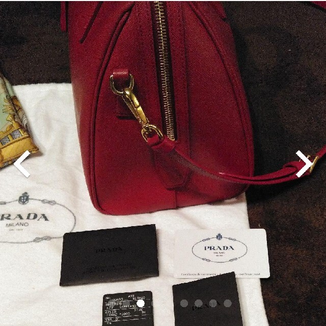 PRADA(プラダ)の美品　PRADA　サフィアーノ　ラージ　ハンドバッグ　ビッグサイズ　レッド レディースのバッグ(ハンドバッグ)の商品写真