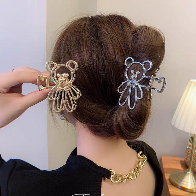 【新品未使用】くまちゃん バンズクリップ　ゴールド くまさんヘアクリップ　人気 レディースのヘアアクセサリー(バレッタ/ヘアクリップ)の商品写真