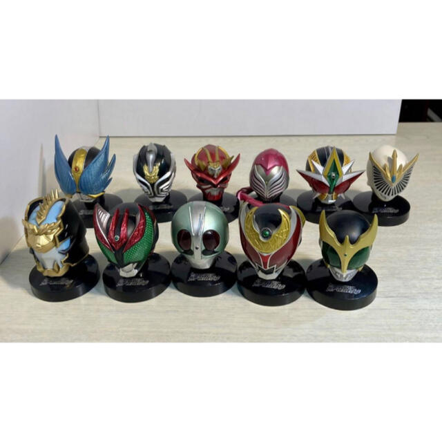 ライダーマスクコレクション Vol.2  5種セット  発光台座有り